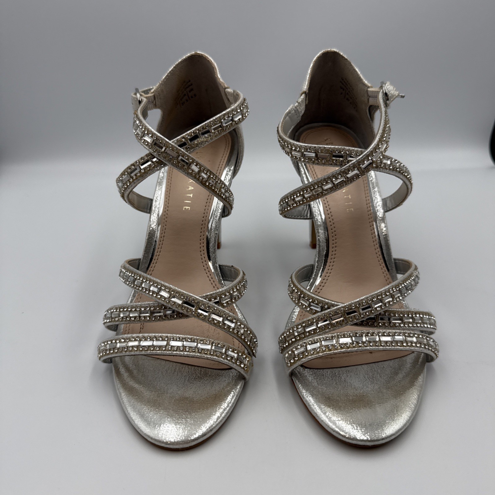 KELLY & KATIE Women’s REEKIE Silver/Rhinestone SANDALS / HEELS – Size: 7