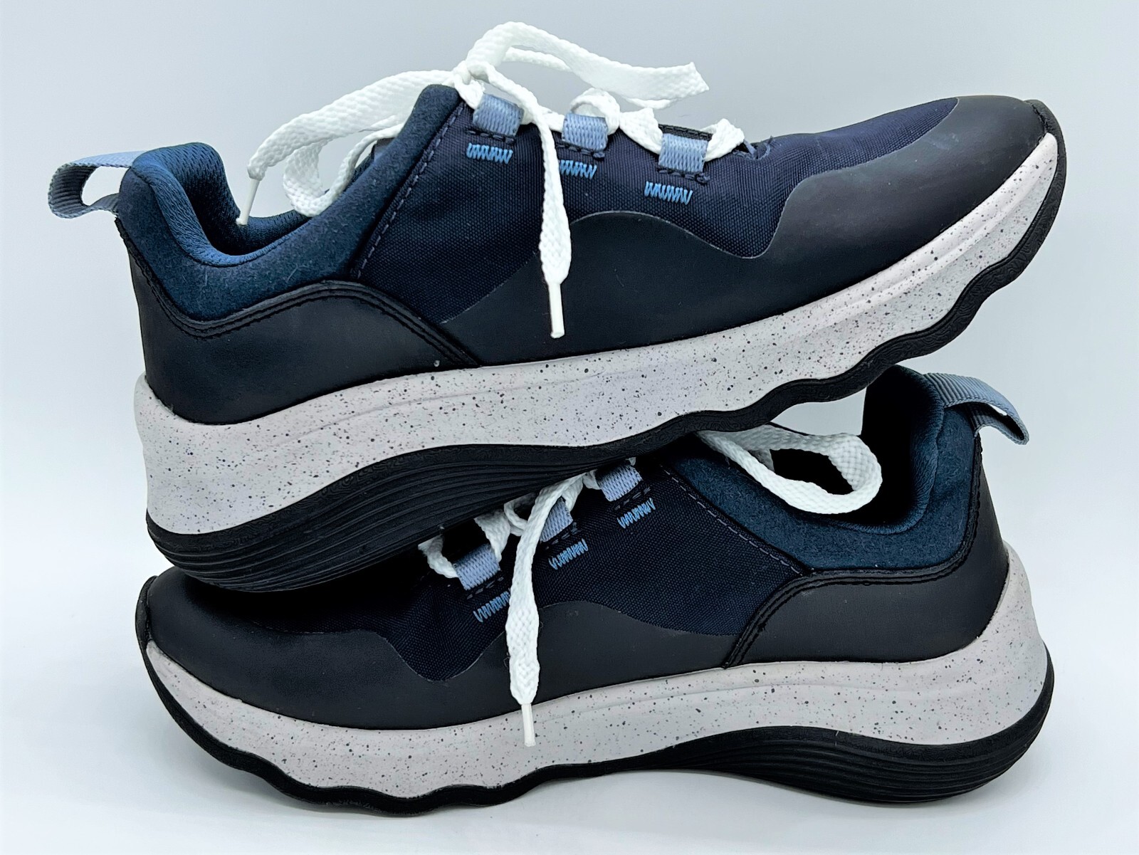 Clarks Women’s Navy Blue Jaunt Lace Oxford Water Resistant Size 5.5 m