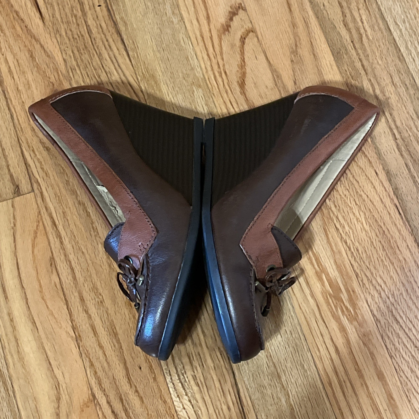 Liz & Co woman’s wedge shoe 8 Vintage Librarian Classic Preppy
