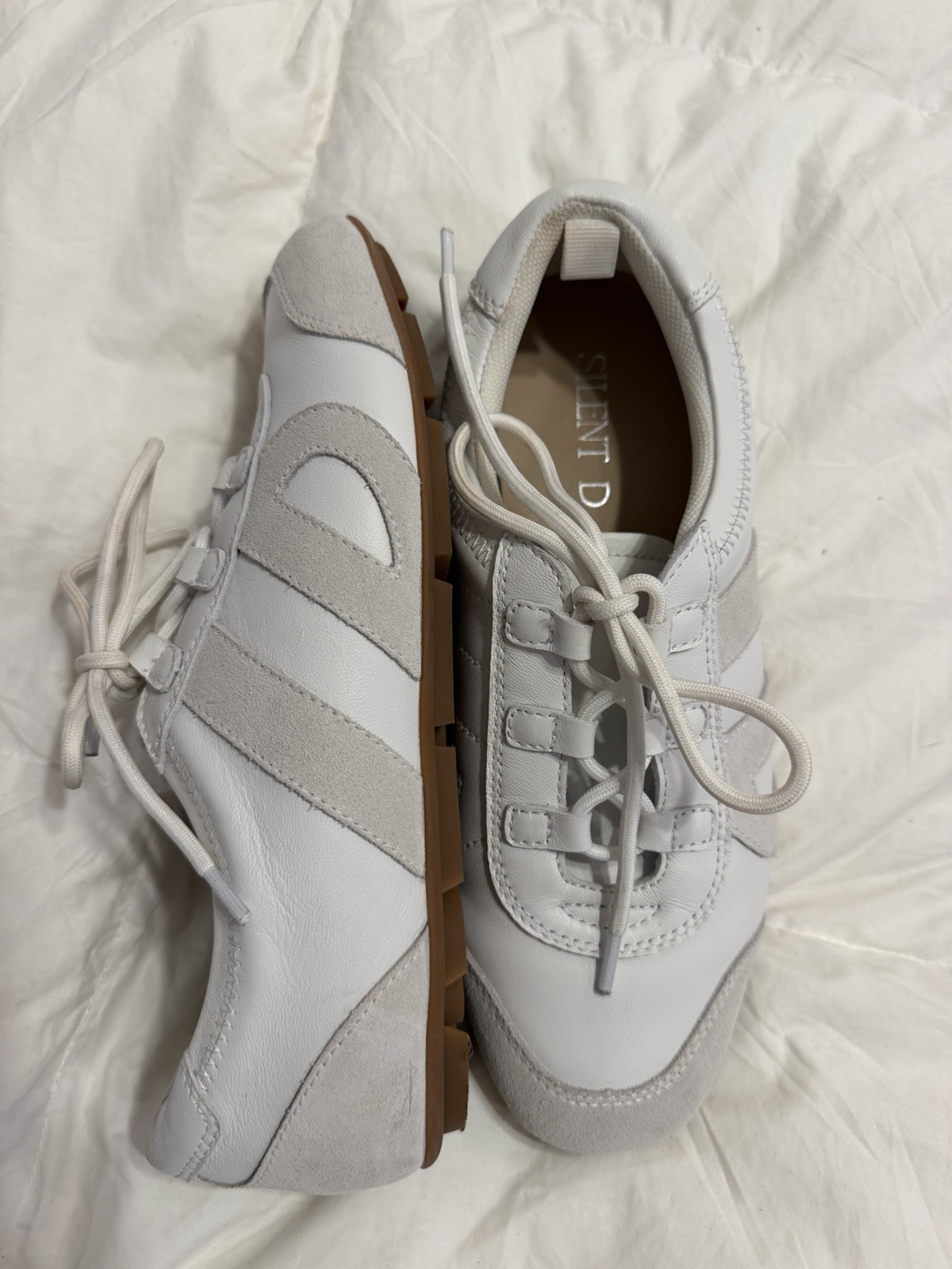 Women’s Silent D White Gray Lace-up Sneakers Size 8.5 Fashion Sneakers
