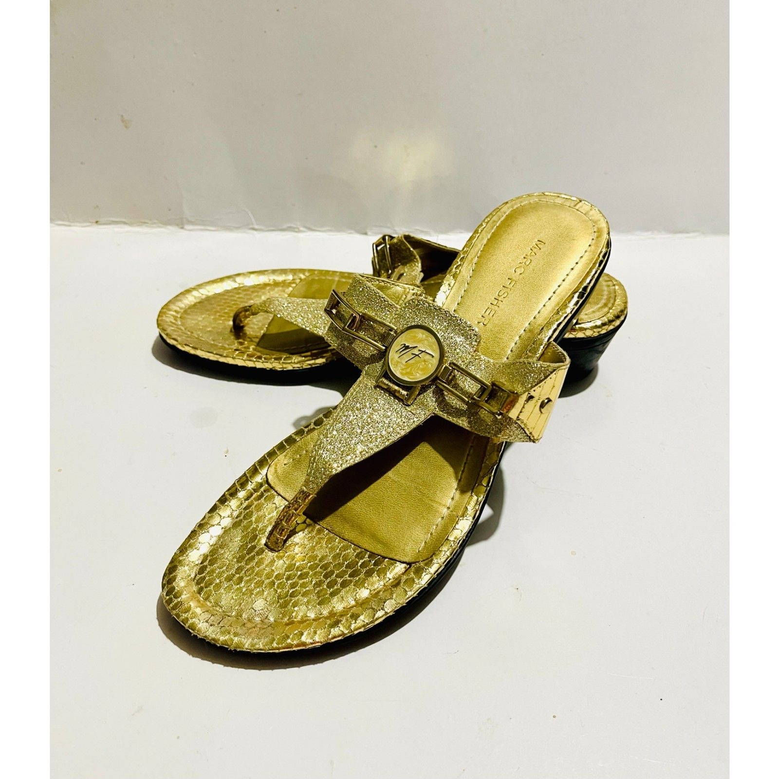 Marc fisher gold sandals Y2K summer beach resort wear feminine casual women 8.5
