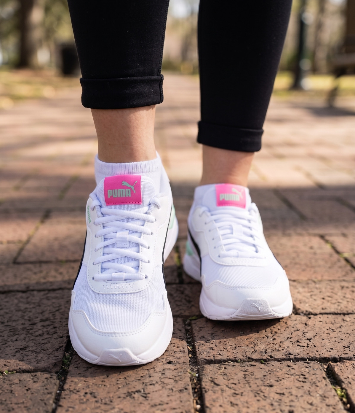Puma R78 Voyage Women’s Size 5.5 Sneakers White Pink Fresh Mint