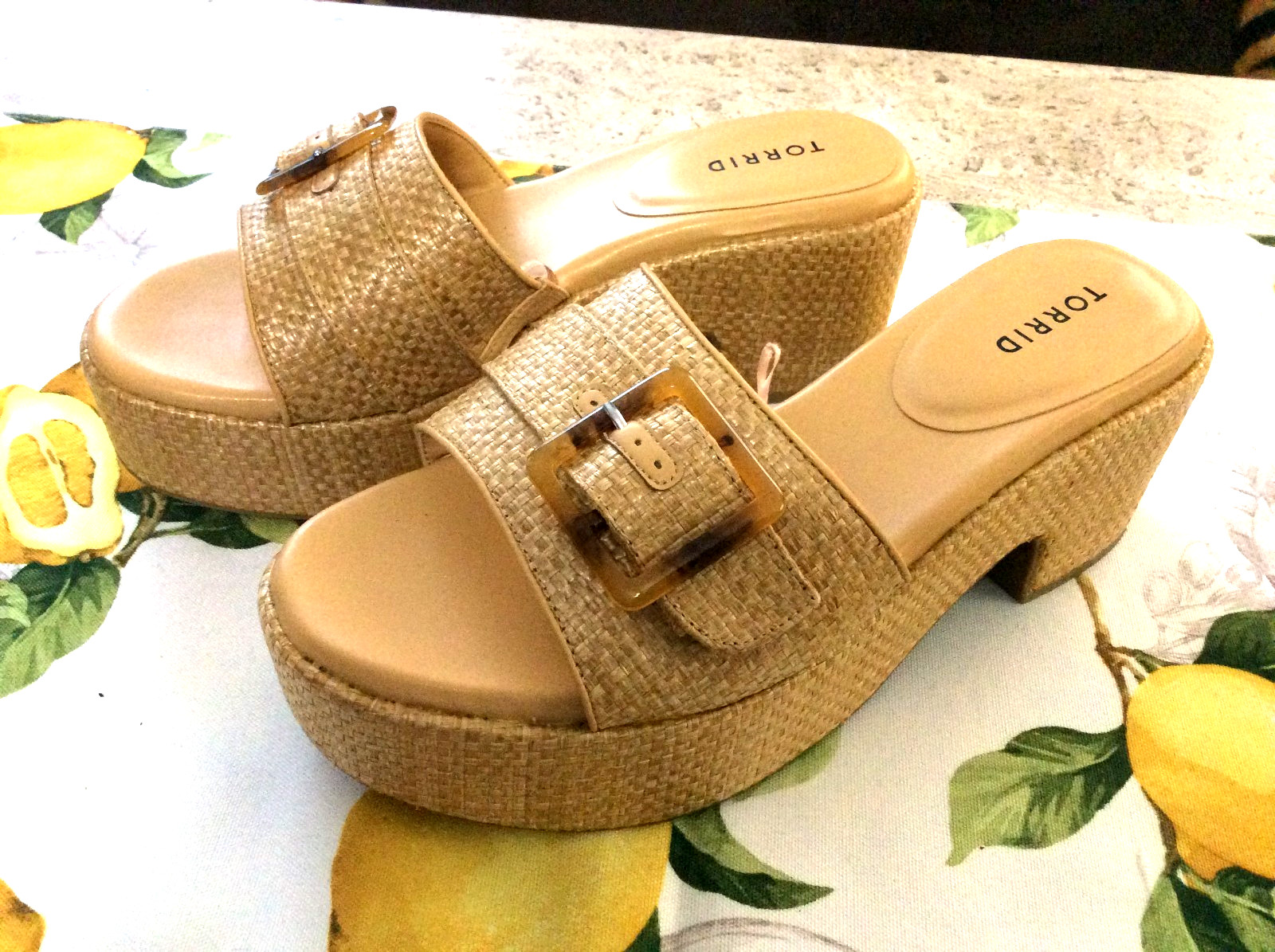 Torrid Tortoise Shell Buckle Platform Wedge Sandals Wicker Look Women Sz 11.5 WW