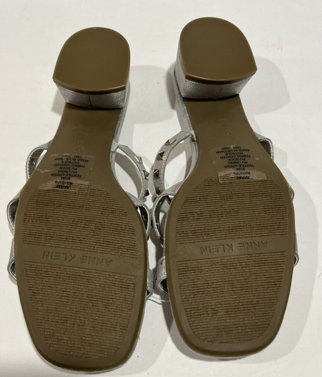 Anne Klein Womens Ray Silver Dress Sandals Shoes 9 Medium (B,M)