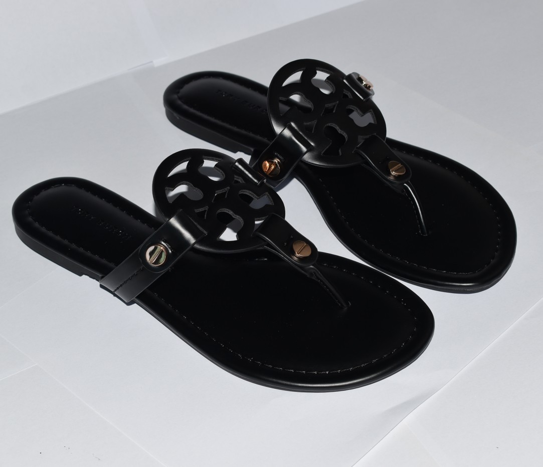 Tory Burch Miller Black Leather Thong Sandals, Classic Logo, Size US 6.5 NWOB