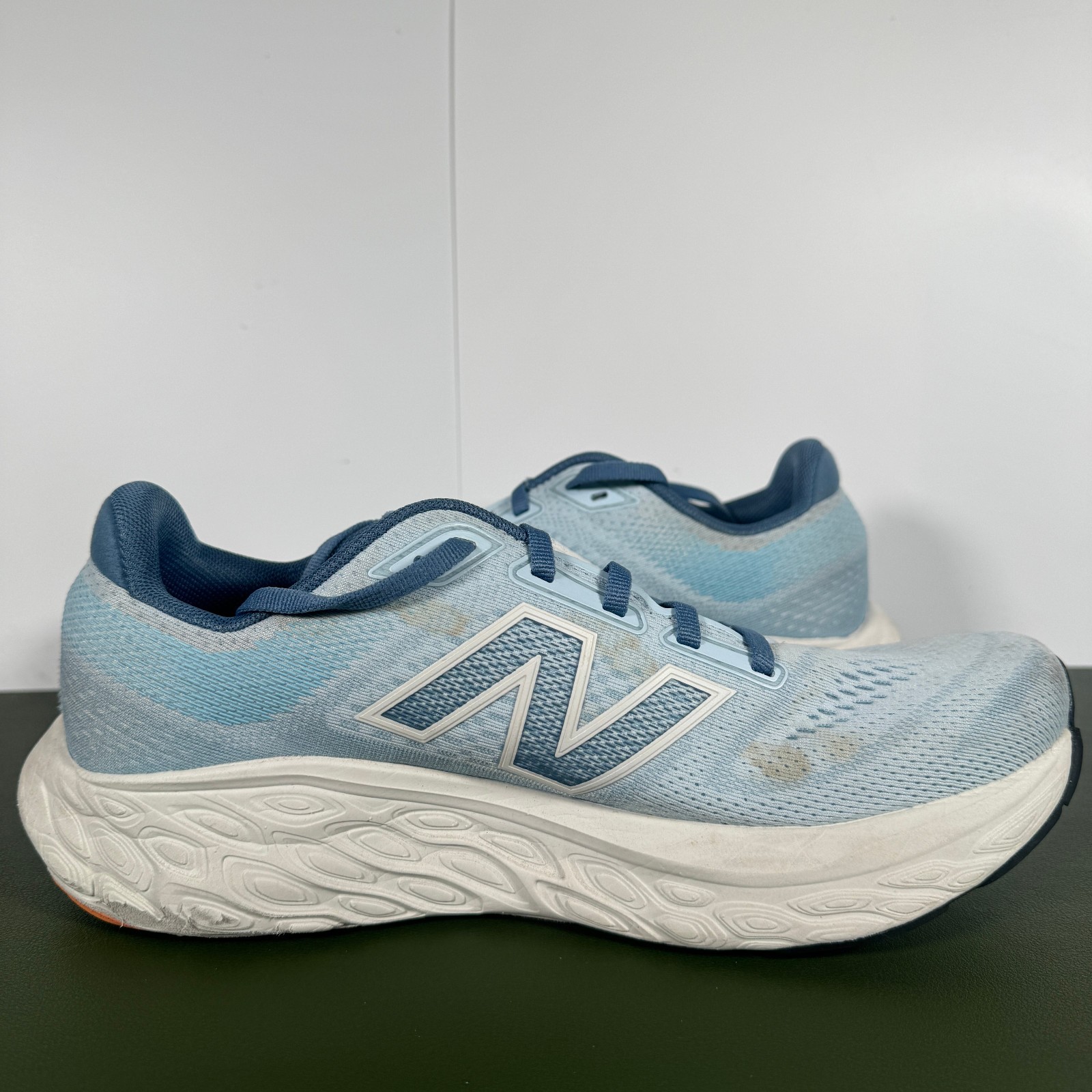 New Balance Womens (9.5 Medium B/M) 880 V14 Cushioned Sneakers