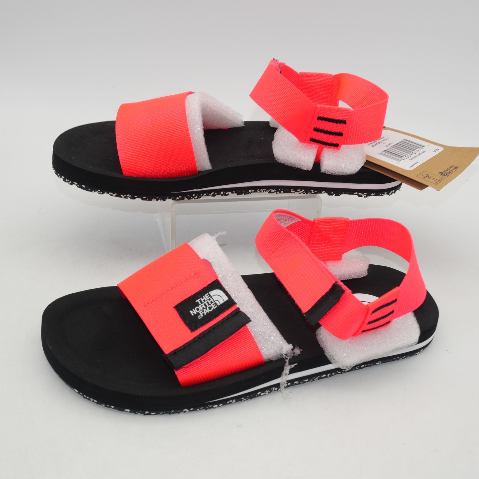 NEW The North Face Skeena Sandals Women’s 7 Adjustable Coral Pink Black