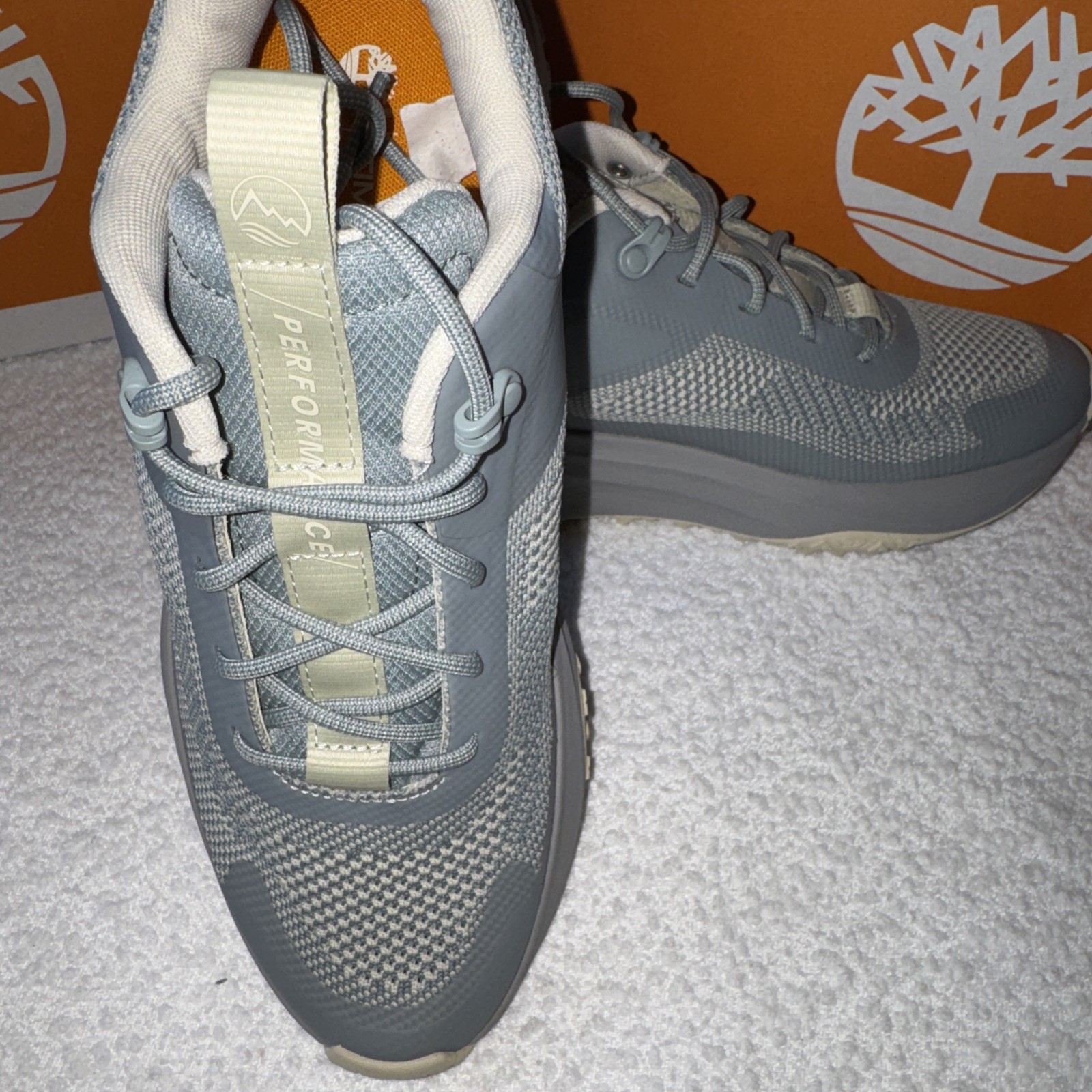 W Timberland Motion Access Low Lace Up Sneakers Light Blue Knit Size 8.5