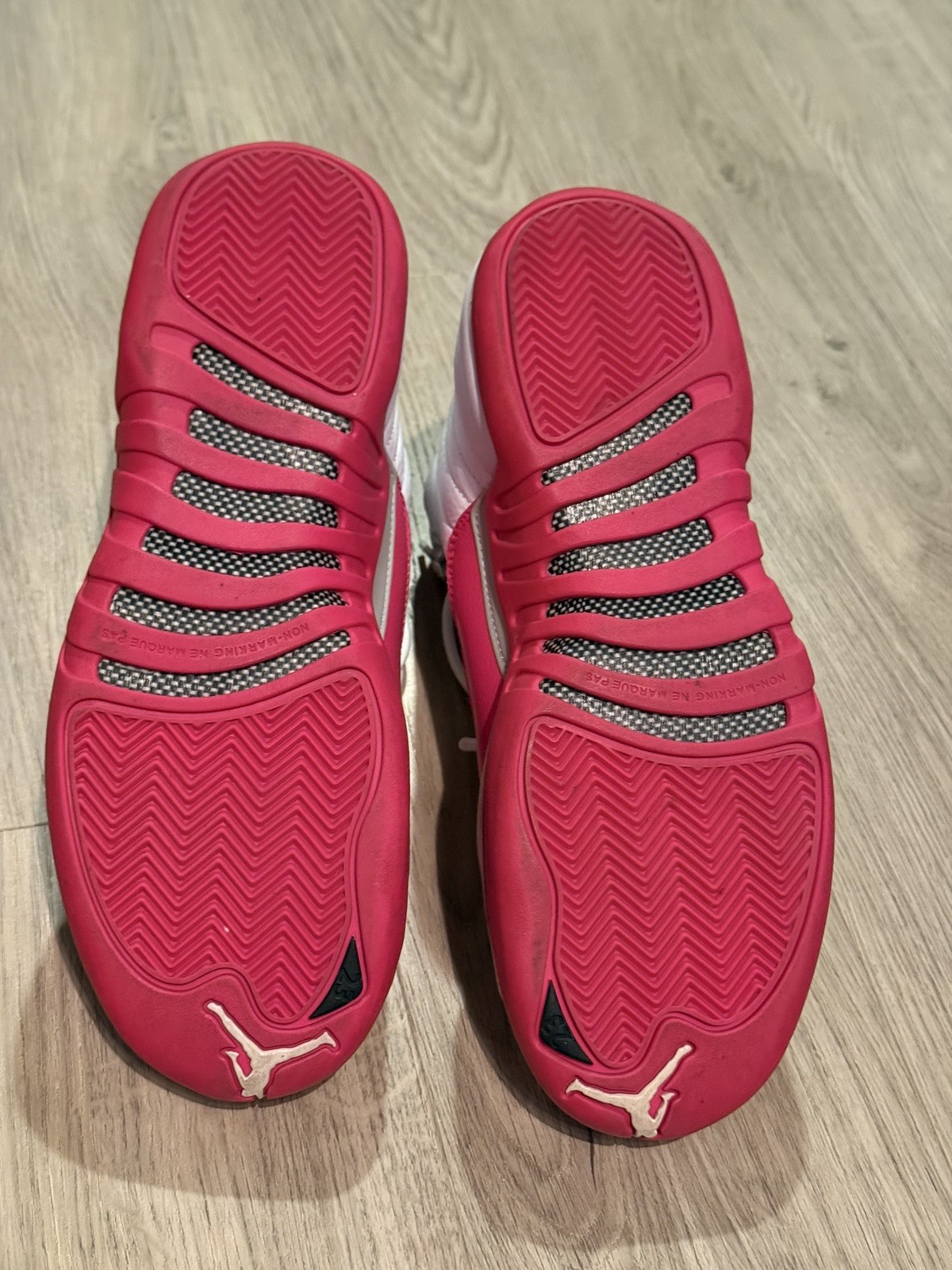 Nike Air Jordan AJ12 Vivid Pink Metallic Silver Shoes 510815-109 Size 8.5