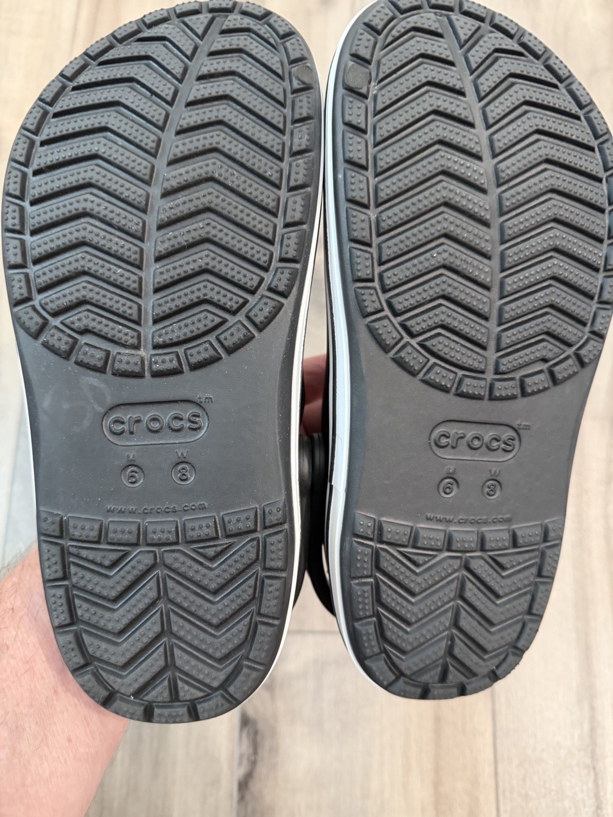 Crocs Unisex Classic Clogs Ultra Light Slip-On Bayaband Black White W8 / M6