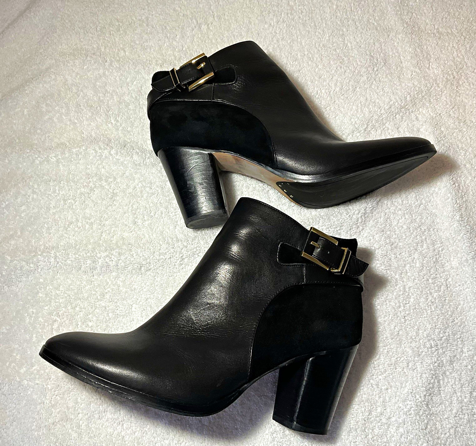 Louise et Cie Black Leather Ankle Boot with gold zip and buckle US 9 EU 39