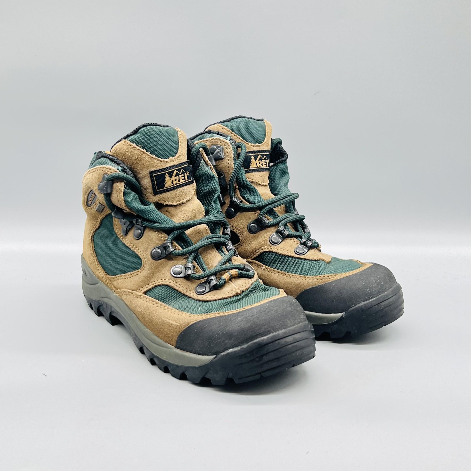 REI Boots Womens 7 Brown Suede Monarch GTX Ankle Hiking Vibram Booties Shoes