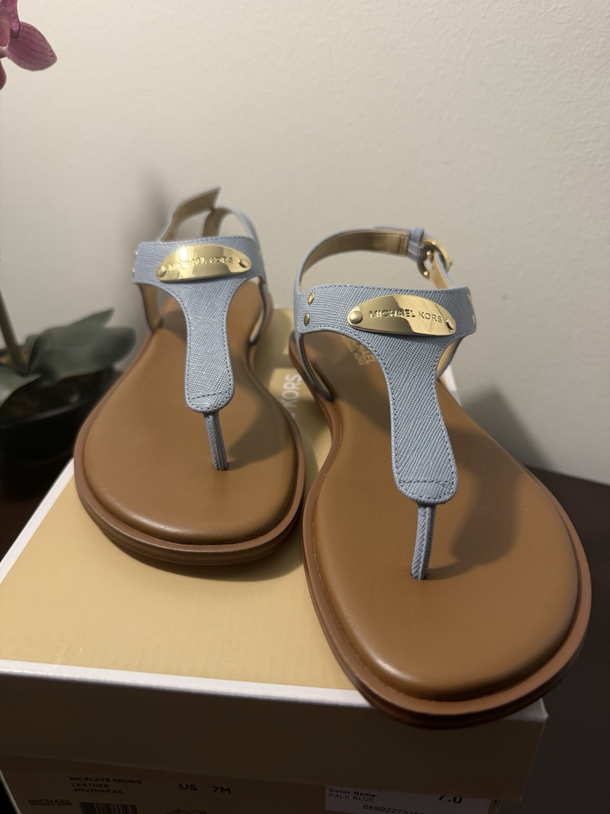 Michael Kors MK Leather Plate Thong Slide Sandal, Pale Blue, Size 7M
