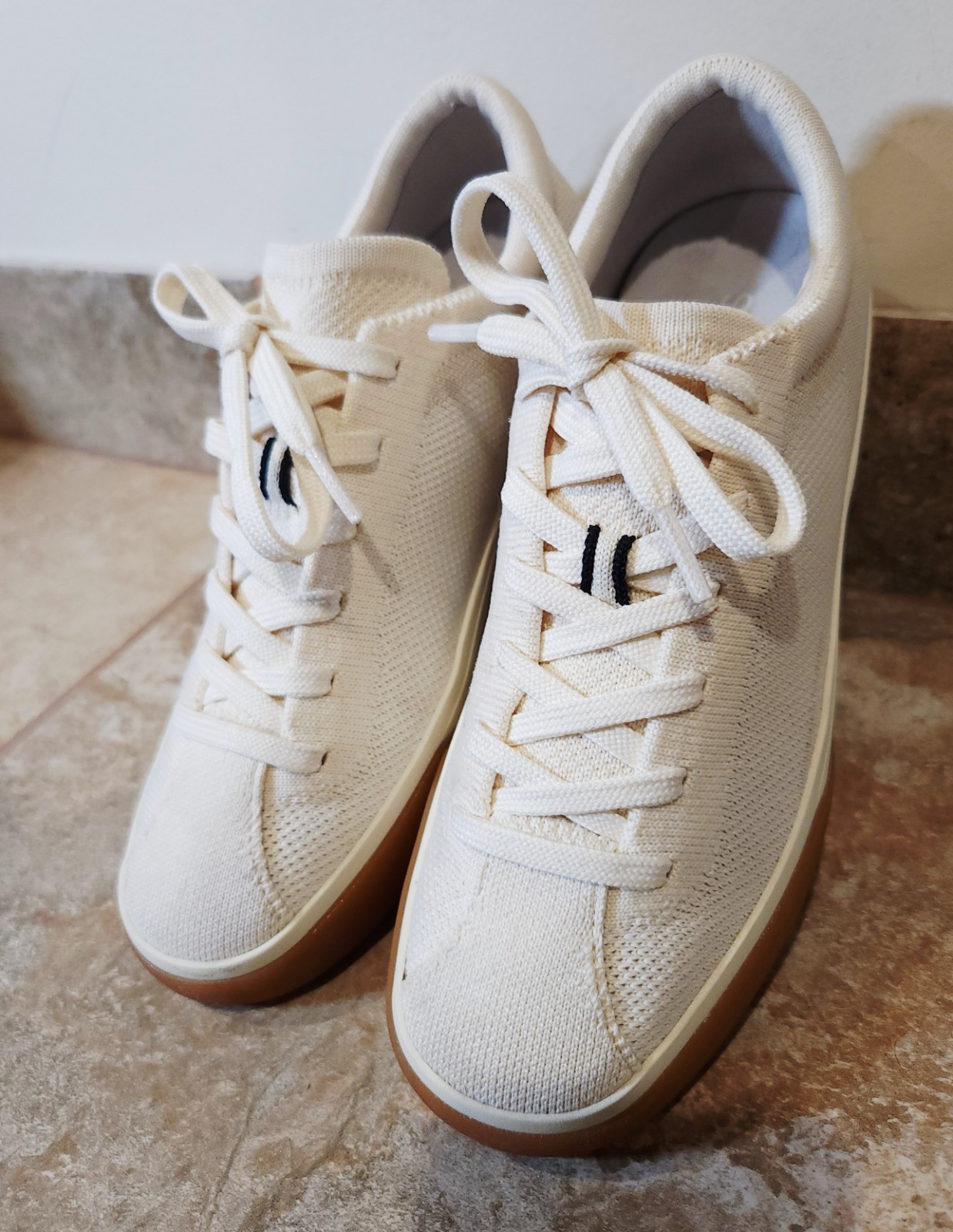Rothy’s The Lace Up Sneaker Womens Casual Shoes Ivory White Knit Fabric 7 EUC VG