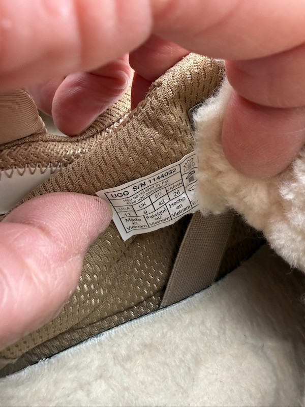 UGG Women’s Lowmel Sneakers Sand Size 11