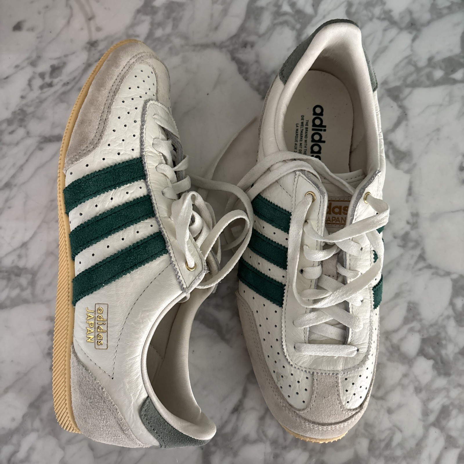 adidas Japan Women’s Size 9.5 US Off White Collegiate Green Orange Tint JI2663