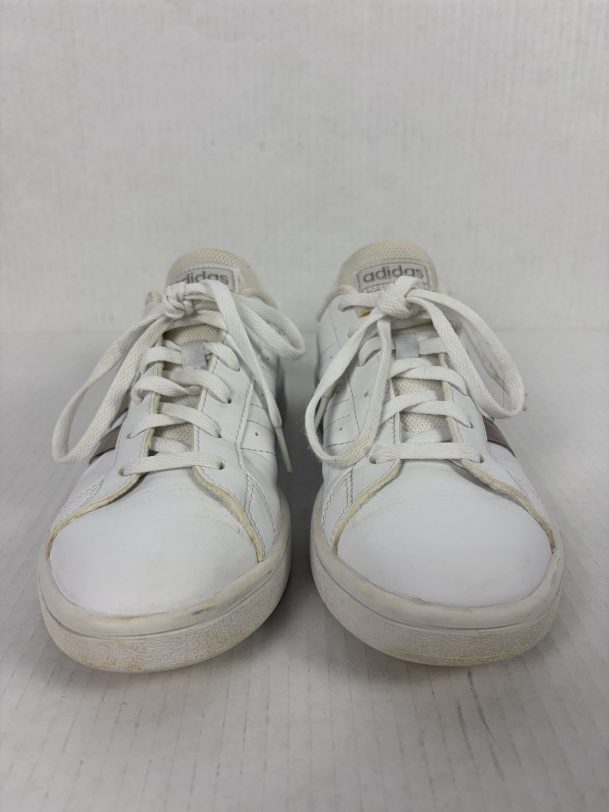 Adidas Grand Court 3.0 Womens Sz 6 White Platinum Silver Stripe Sneakers EE7874