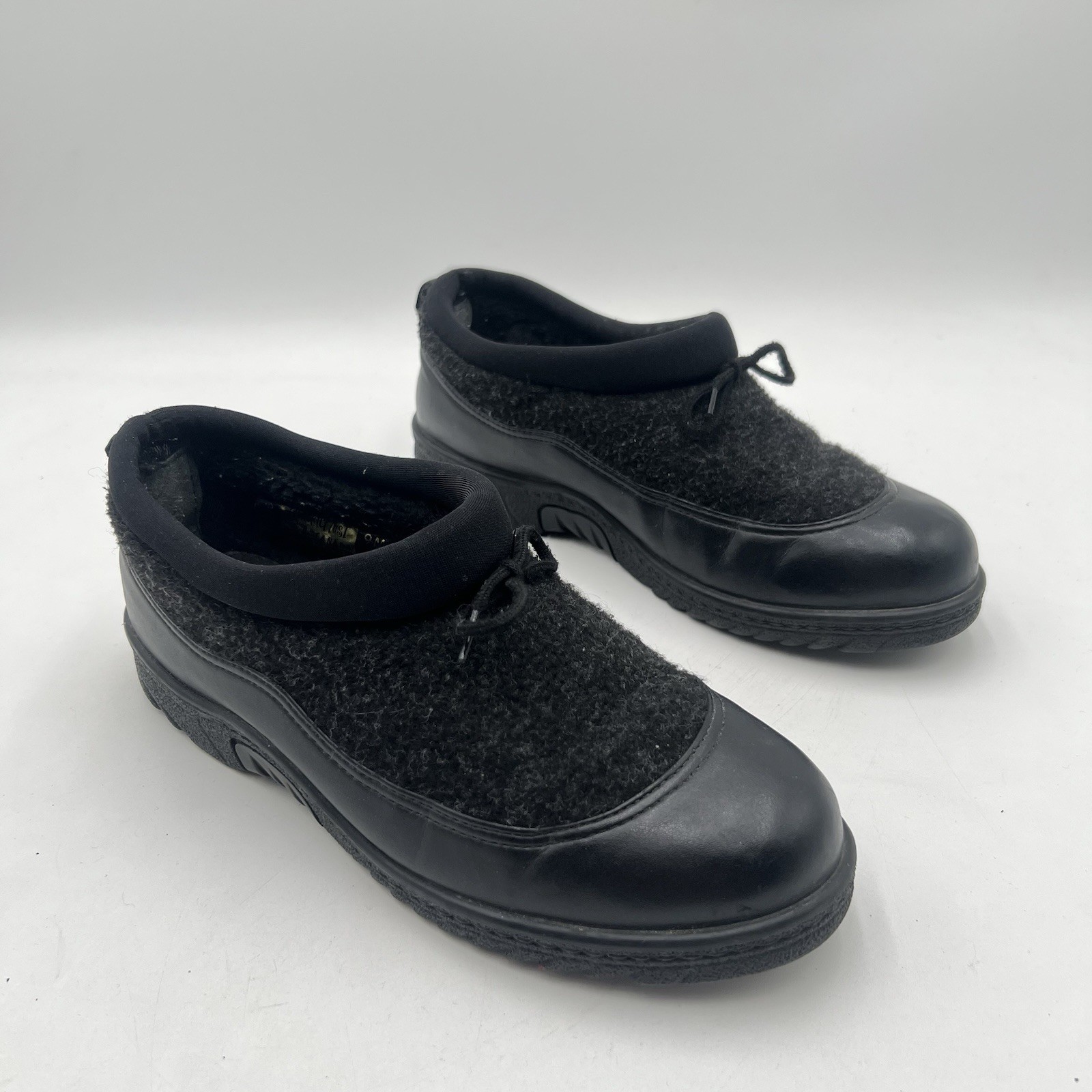 Wanderlust Shoes Women’s 9M Black Wool Felt Slip On Clogs Waterproof Black