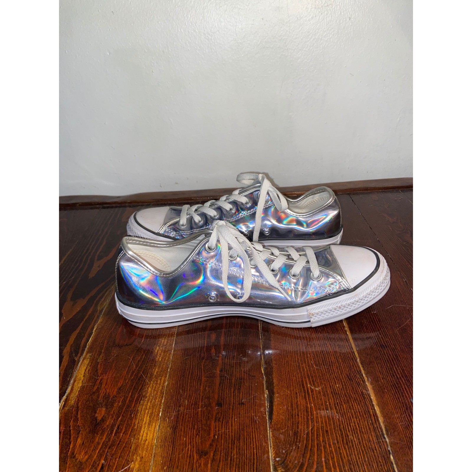 Converse Chuck Taylor All Star Ox Holographic Silver Low Top Sneakers M7 W9 EUC