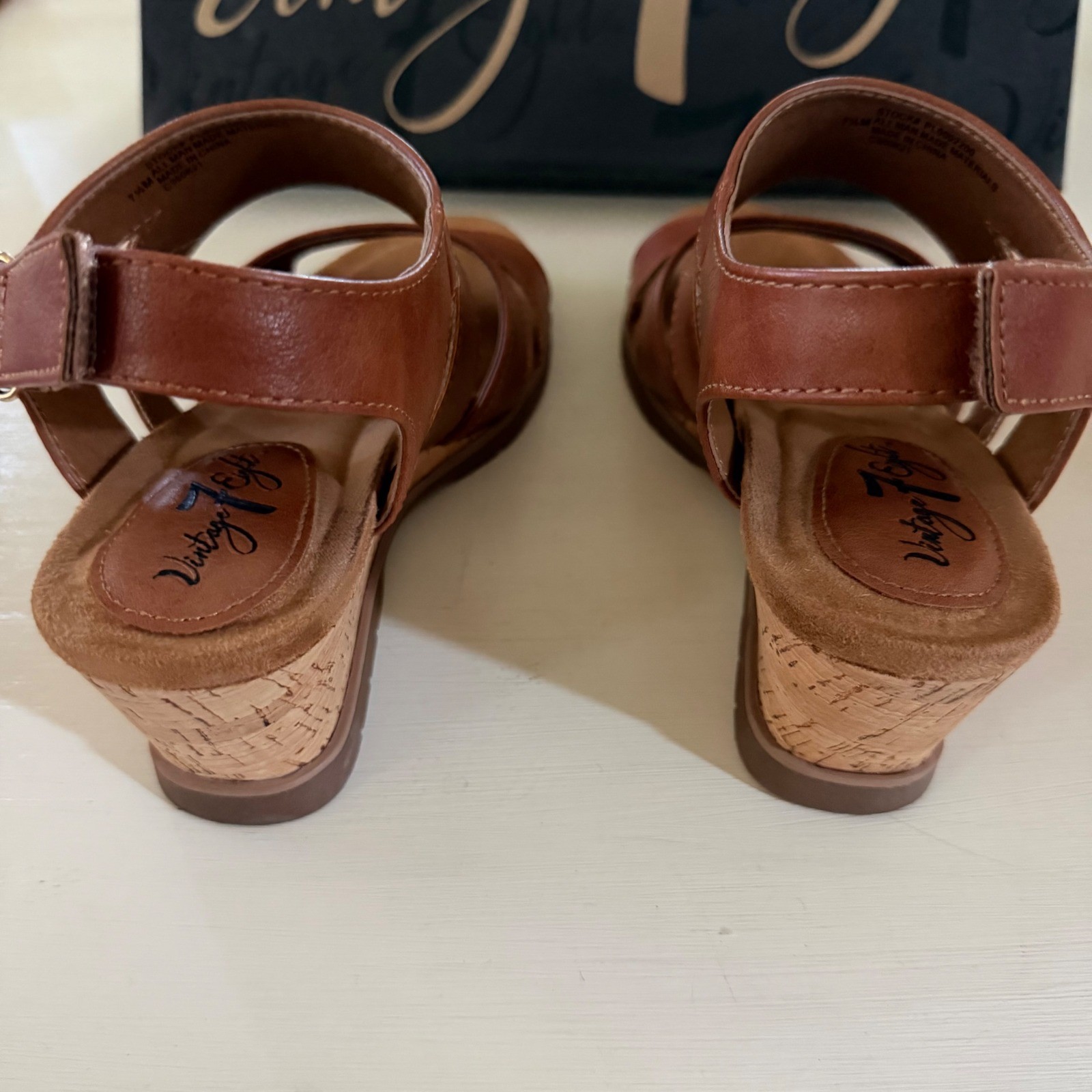 Vintage 7 Eight Womens Brown Faux Leather Cork Wedge Sandals Size 7.5M PL0002200