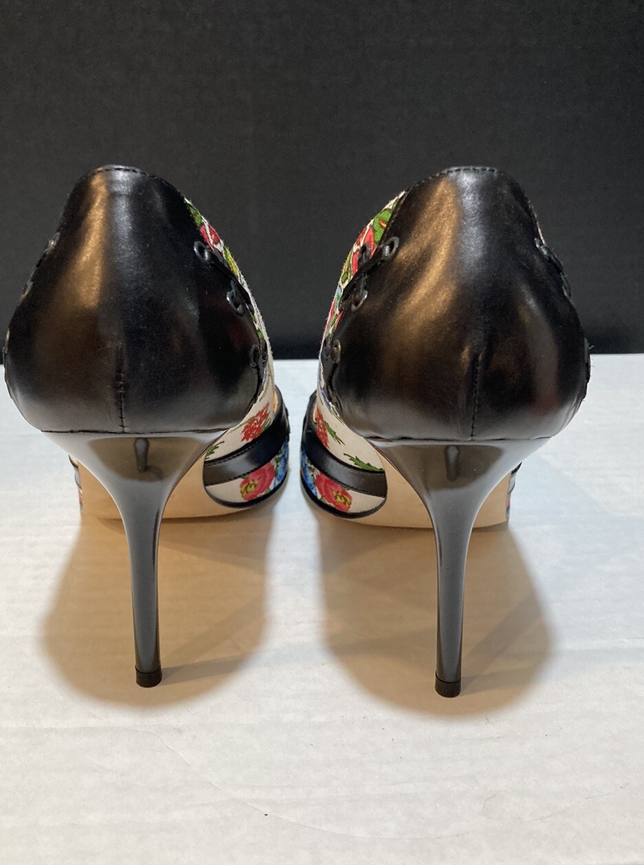 ISABELLA FIORE Flower Pattern Fabric & Black Leather Pumps In Box Beautiful