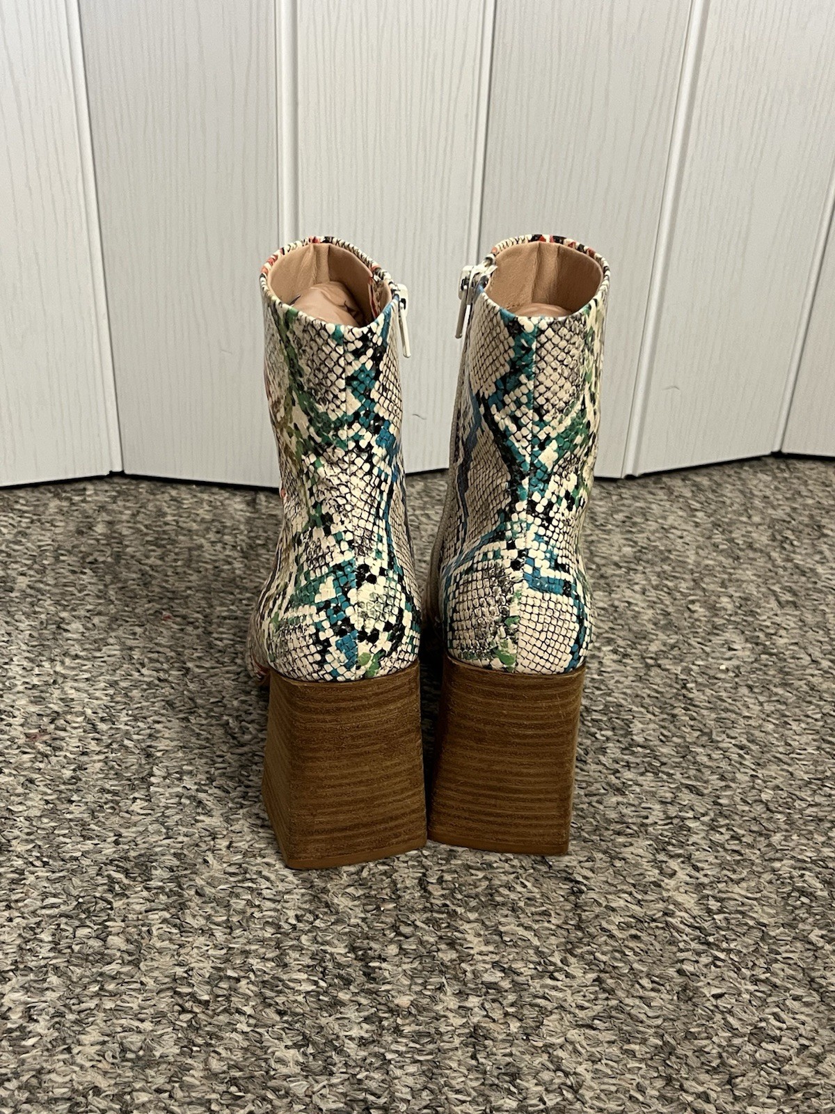 Steve Madden Women’s Envied Multicolor Snake Print Ankle Bootie Pointed Toe US 7