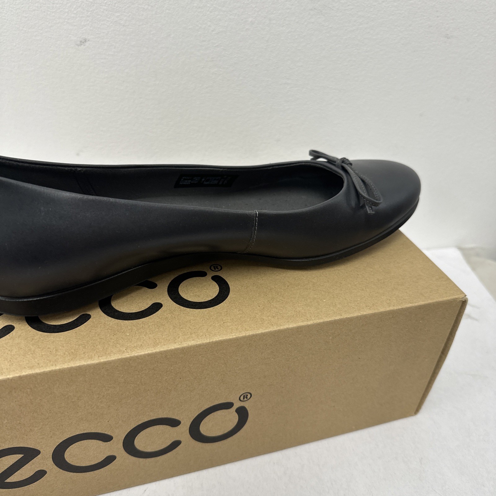 ECCO TOUCH BALLERINA FLAT | ARTICLE 271713 | COLOR: MAGNET | SIZE 10-10.5US