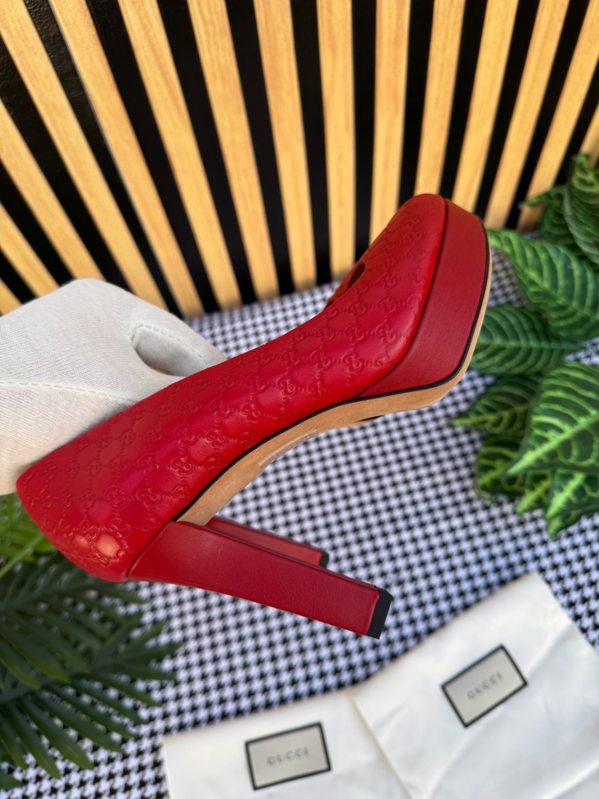 Gucci Women’s Shoes 337812 With Open Toe Guccissima Size US 6 / IT 36 EU 36