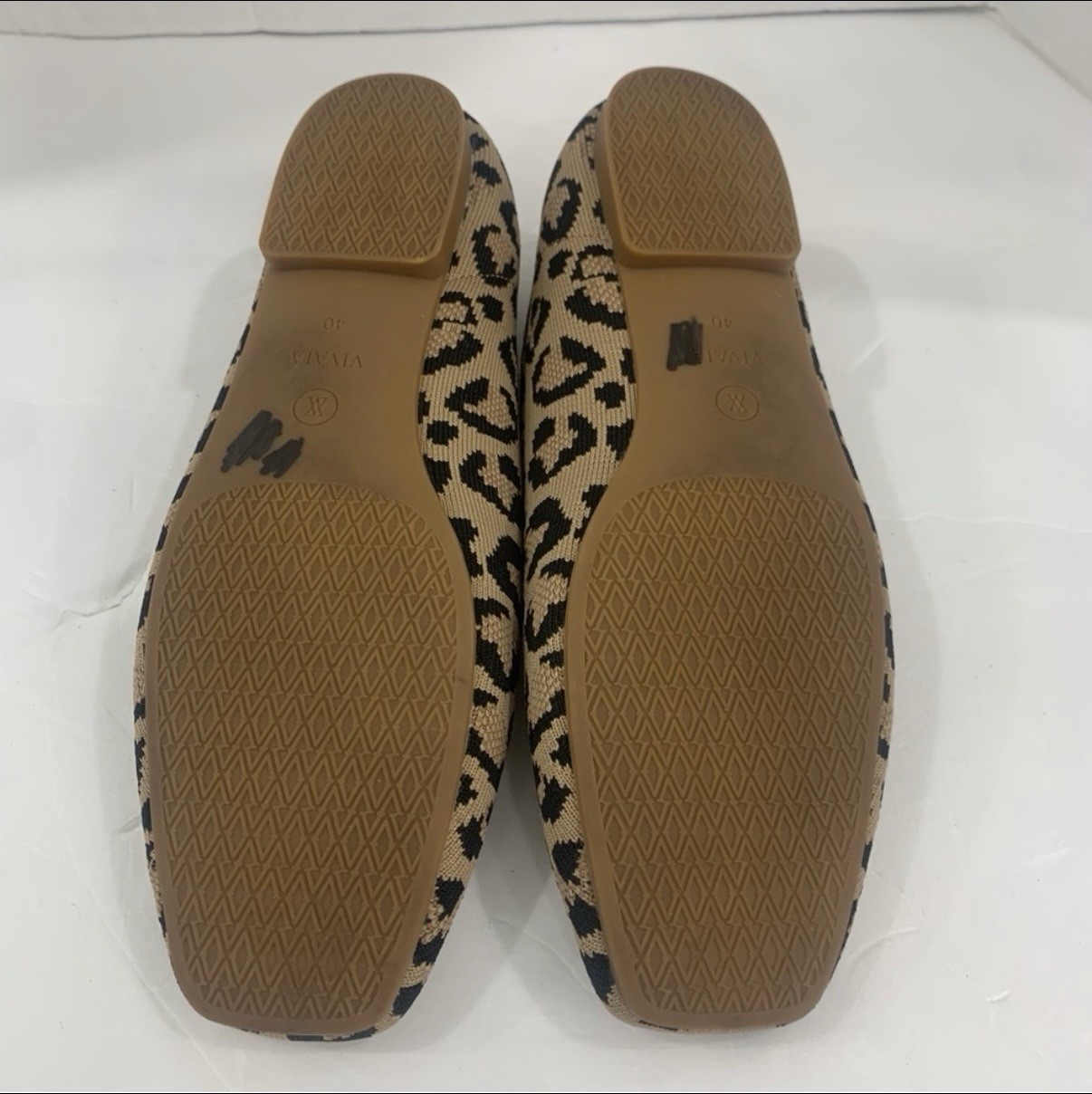 VIVAIA Margot 2.0 Square Toe V-cut Flats Dark Leopard Size 40 US 9 Comfort