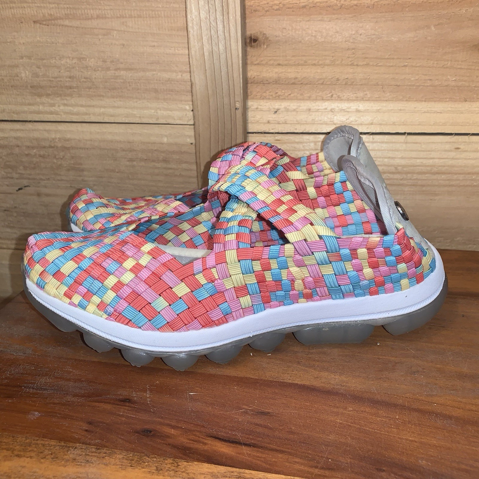 Bernie Mev NY Gummies Fly Women Candy Camo Slip On Comfort Fitness Shoes 36 New