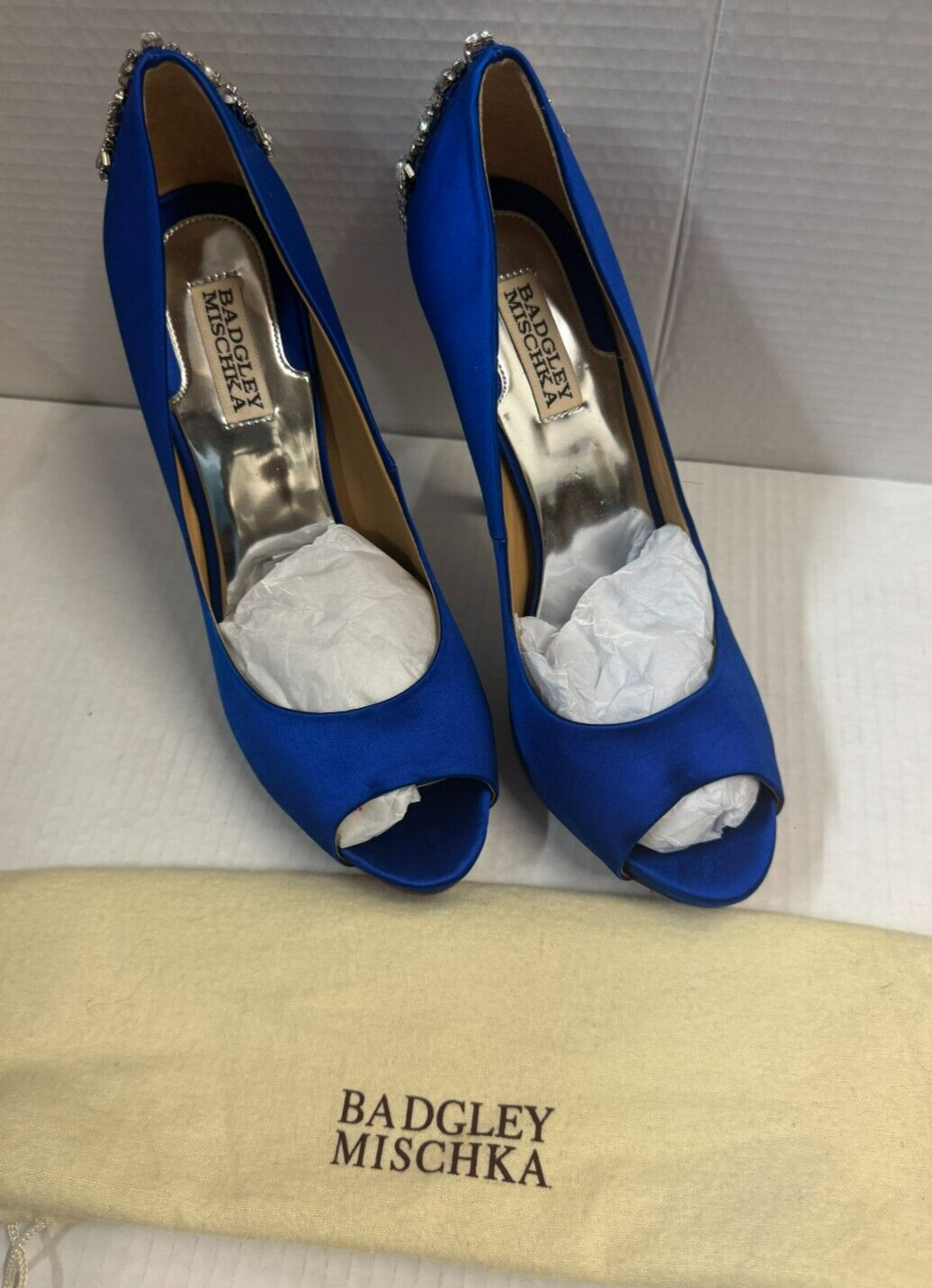 Badgley Mischka Kiara Blue Satin Rhinestone Women’s Pump Peep Toe Heels 10M