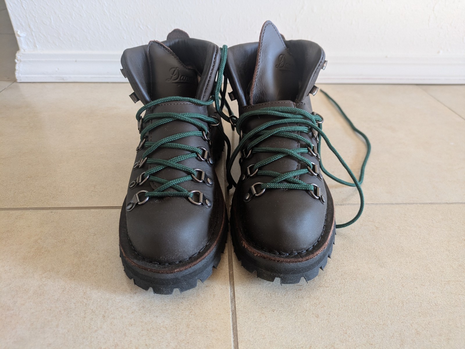 Womens Danner Mountain Light II (30800), size 8 M