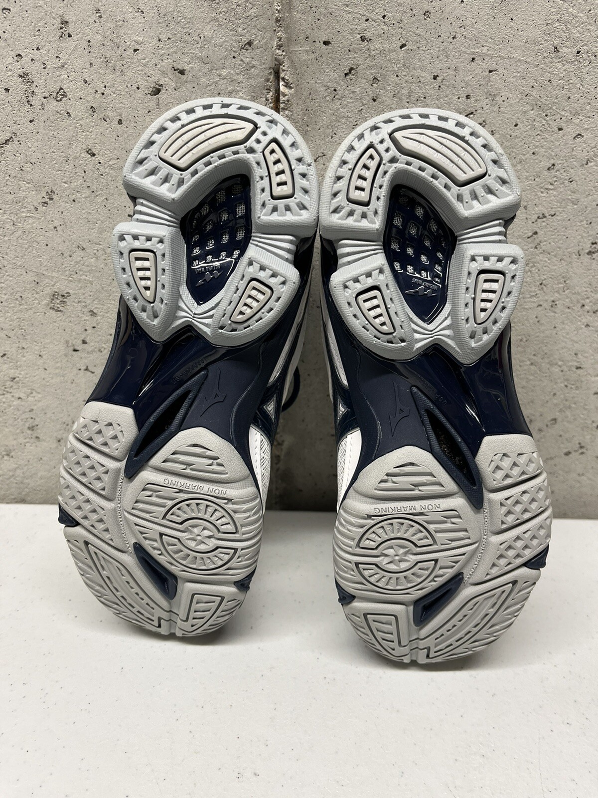 Mizuno Womens Wave Bolt 7 430238.0051 White Running Shoes Sneakers Size 6