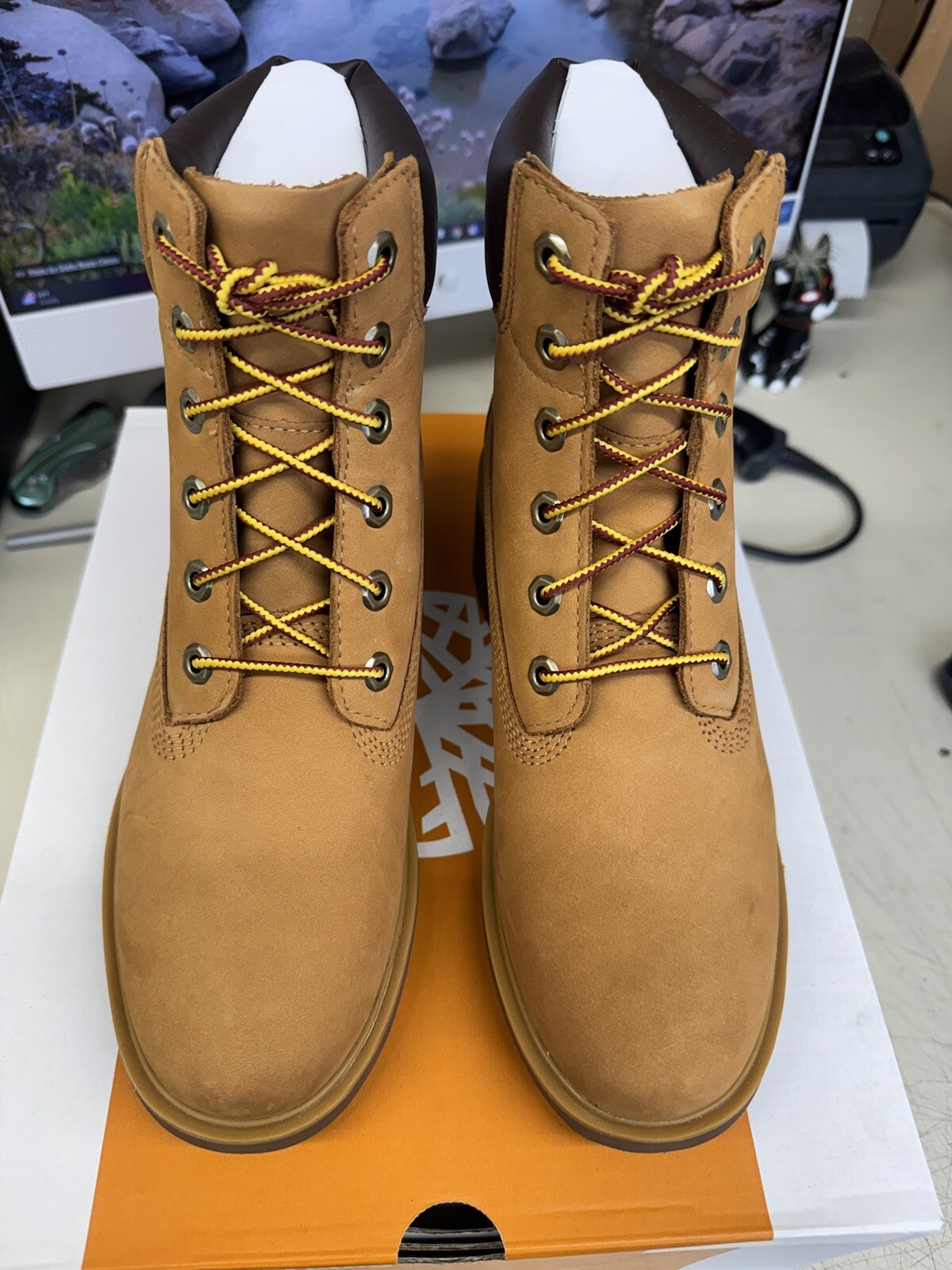 PICK SIZE – Timberland Women’s Kinsley Wheat Nubuck 6 Inch Waterproof Boot