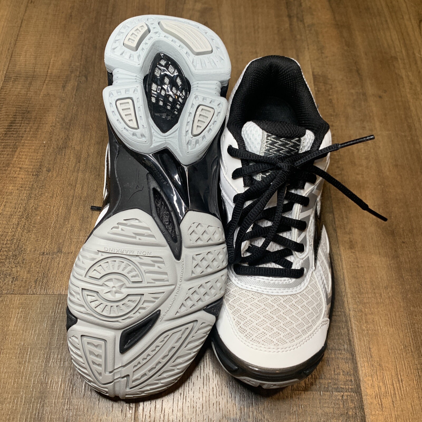 Mizuno Womens Wave Bolt 3 Volleyball Shoe Navy White FAST SHIP!