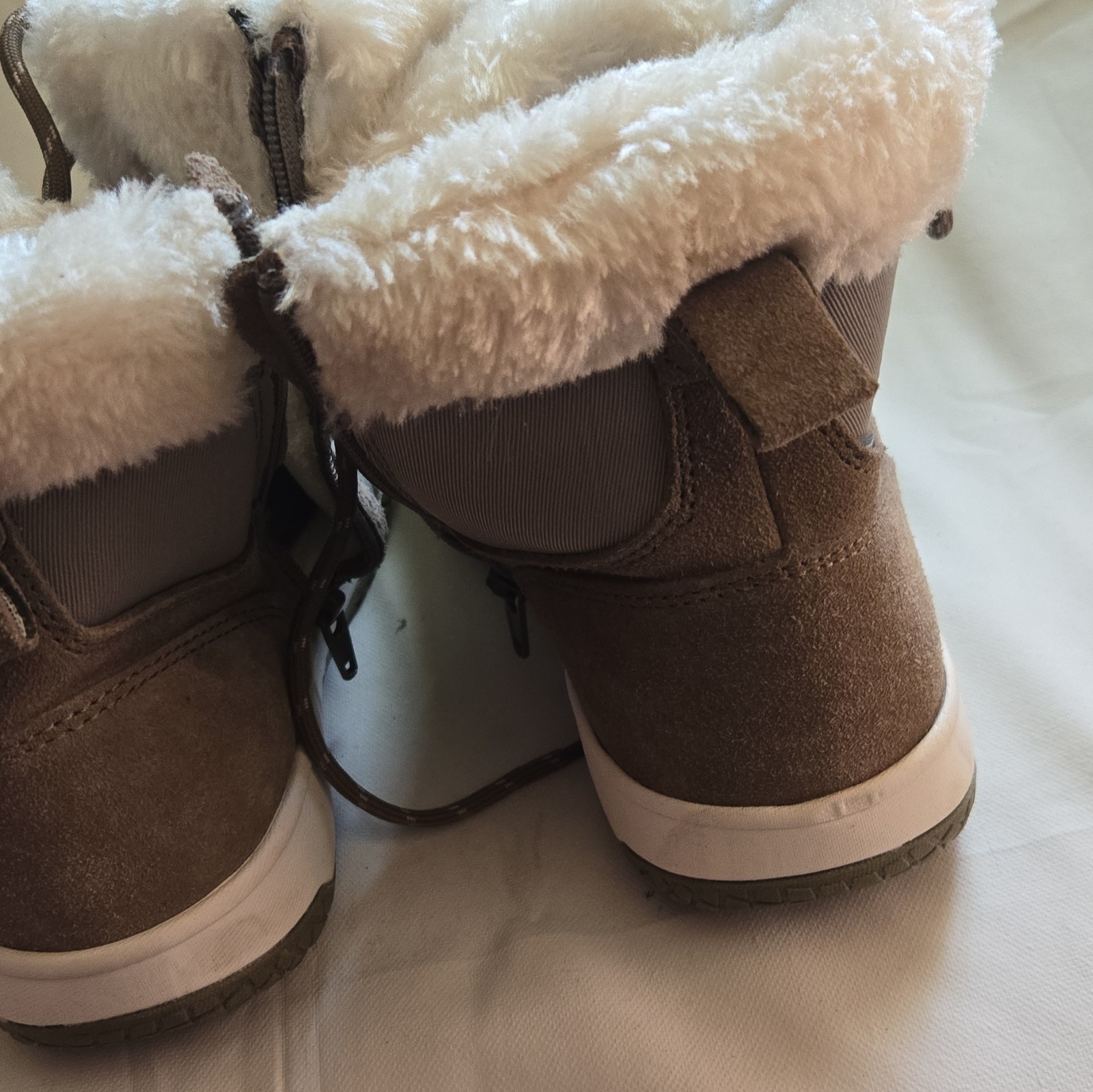 Women’s Lace-Up Faux Fur Lined Ankle Bootie Round Toe Brown/Gray 7M Zipper