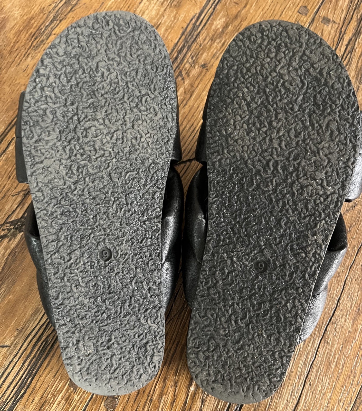 SEYCHELLES New Black Low Key Glow Up Black Leather Sandals Slides Women’s 9