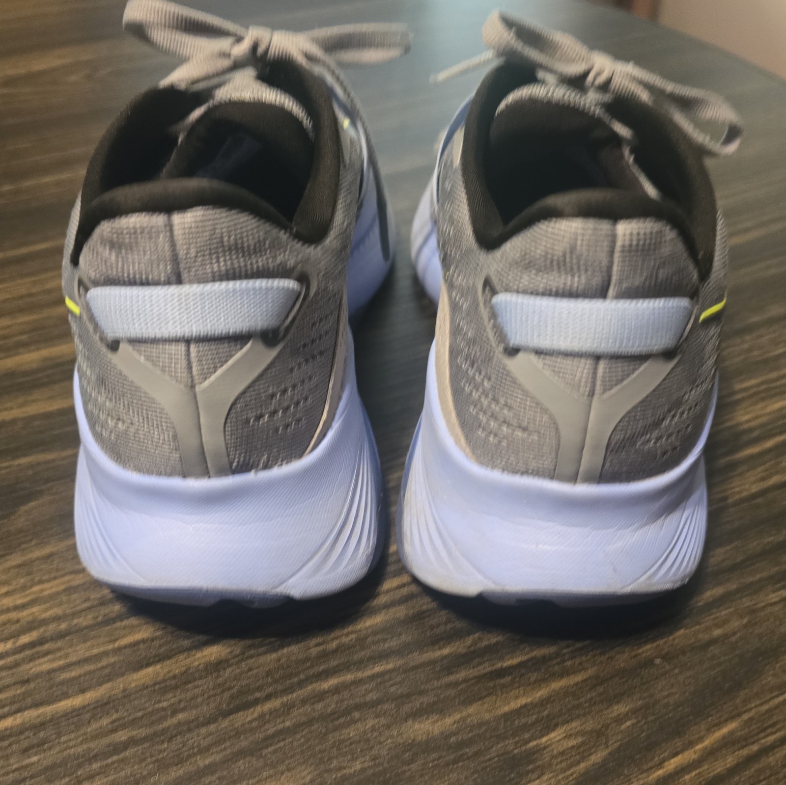 Saucony Guide 16 Womens Size 8.5 US Gray Blue Running Shoes Sneakers
