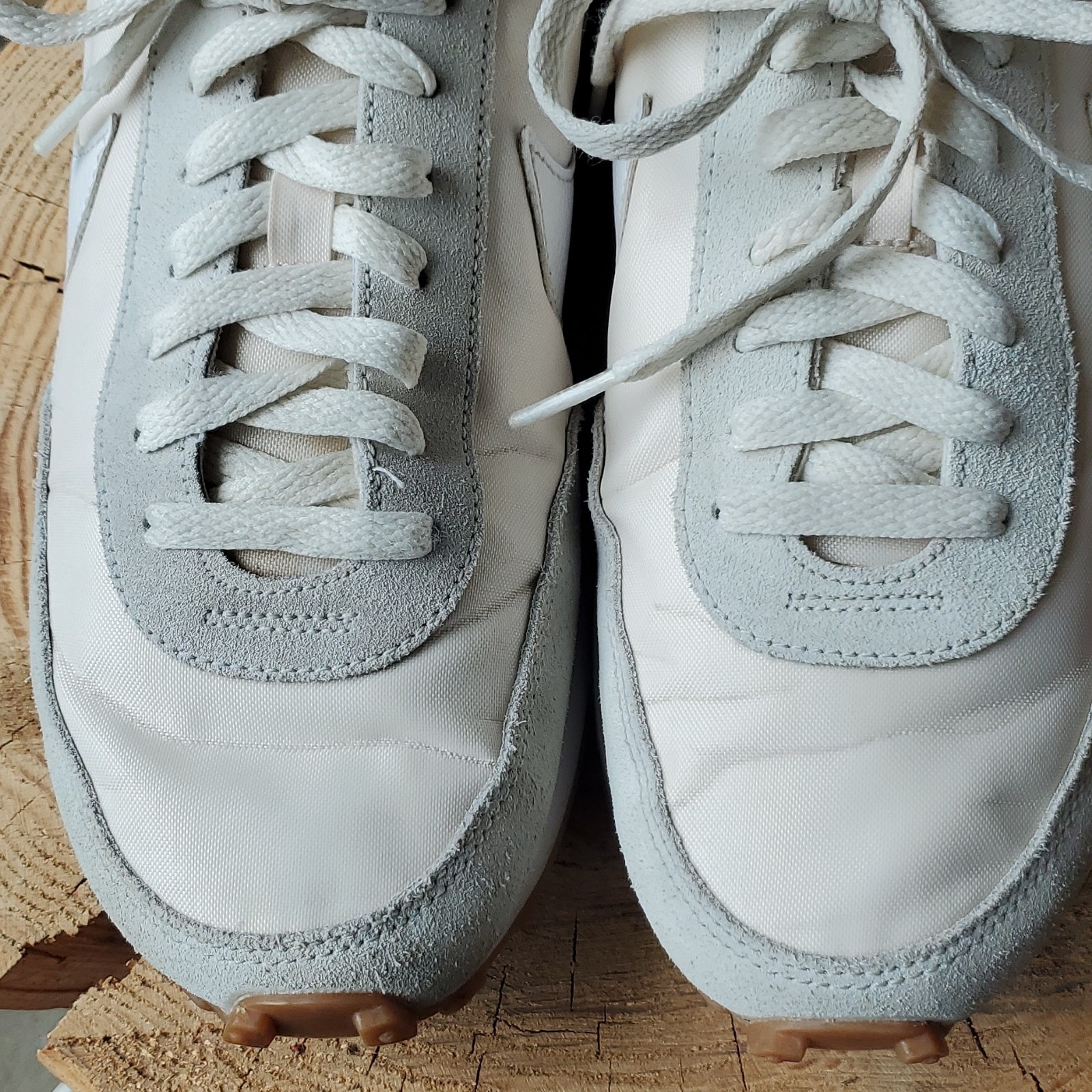Nike Daybreak White Creme Low Top Sneakers 9.5 Womens