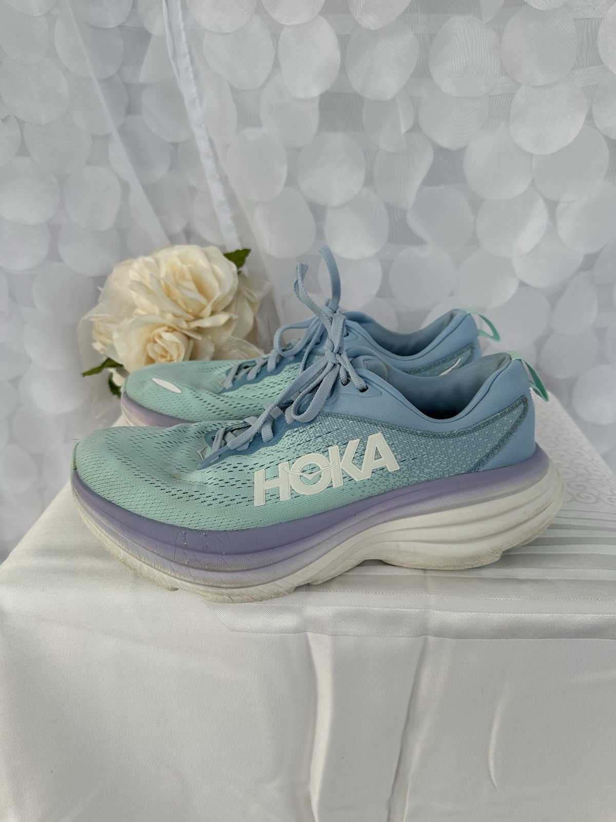 Hoka One One Womens 7.5 Bondi 8 Blue Lavender Casual Athletic Sneakers CLEANED