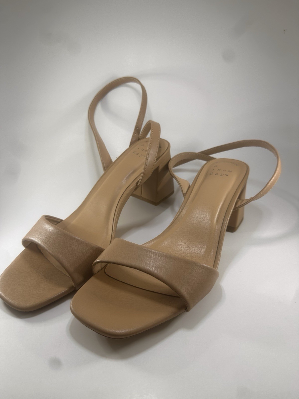 A New Day Women’s Shannon Heels with Memory Foam Insole Tan Size 8 1/2 Preowned