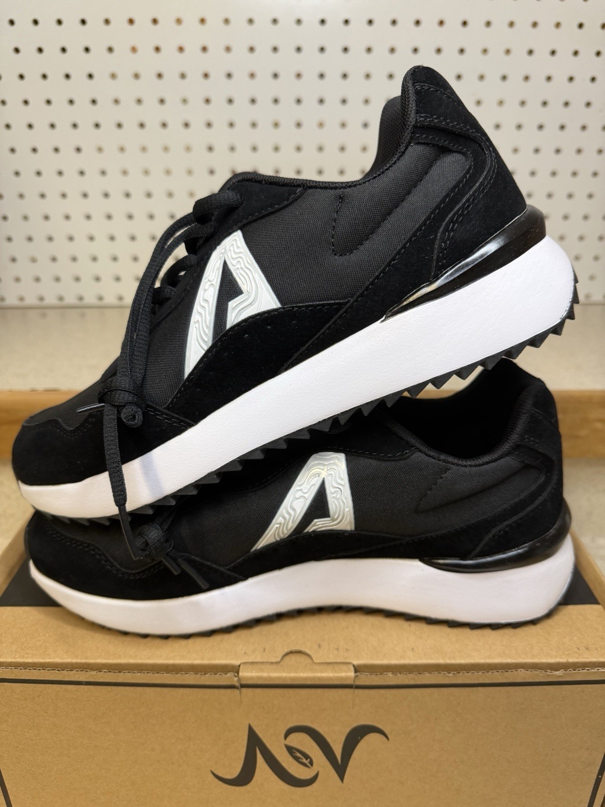AOV Arch Support Women’s Running Shoes Size 8 Lightweight Walking Sneakers New