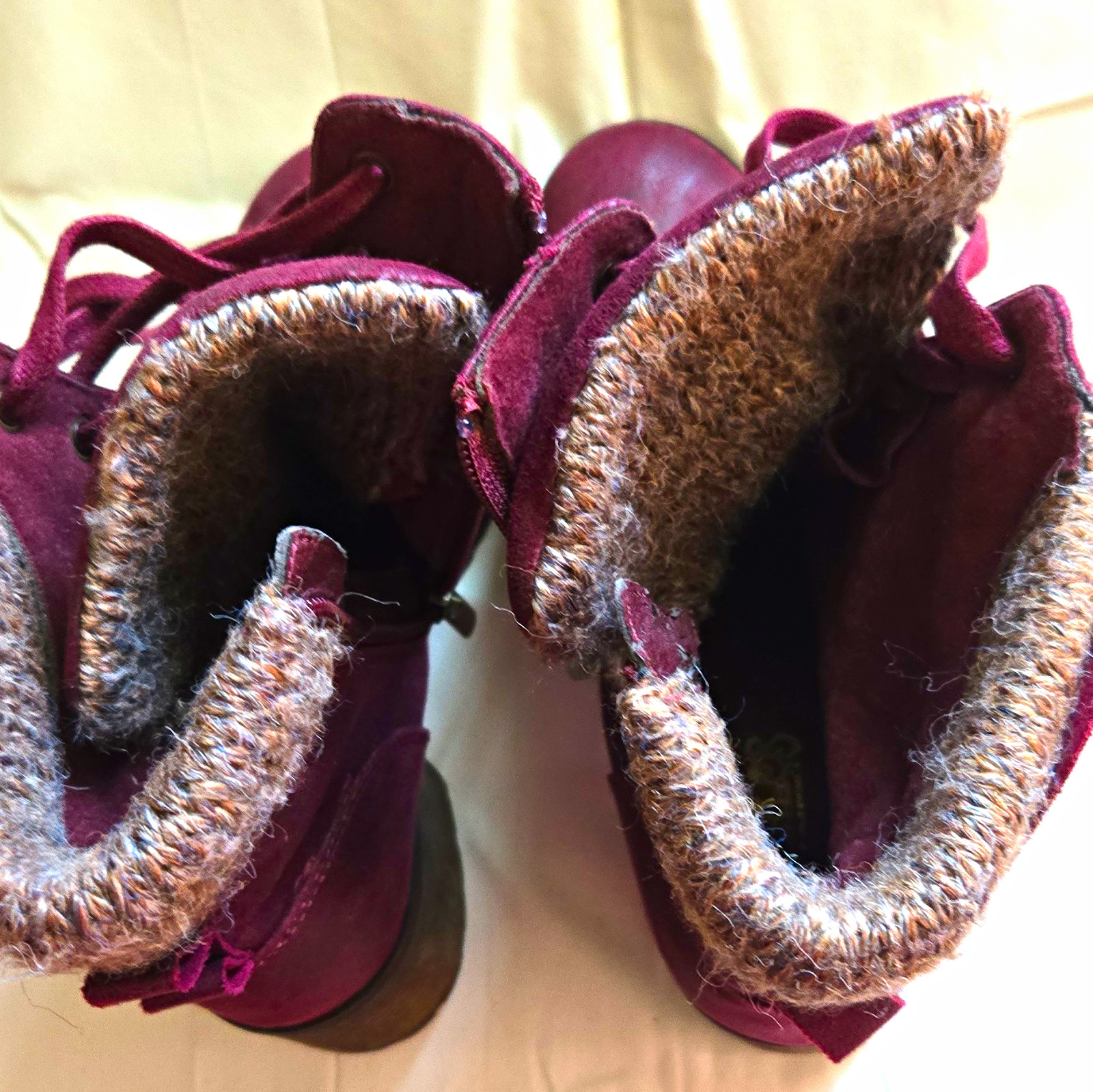 Carlos Santana Women’s Burgundy Combat Ankle Boots Lace-Up Faux Fur Lined US 8