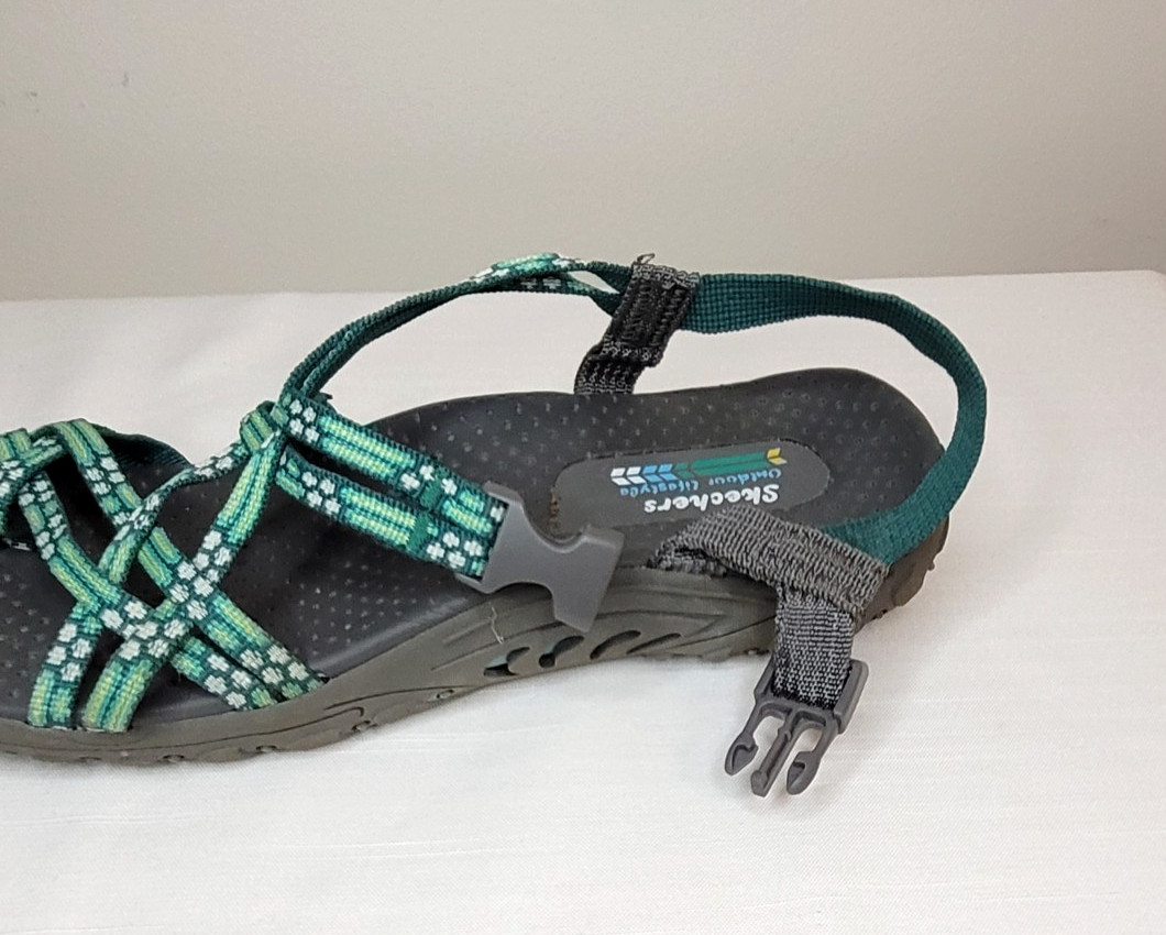 Skechers Outdoor Lifestyle Strappy Toe Loop Sandals Green Gray Women’s Size 9