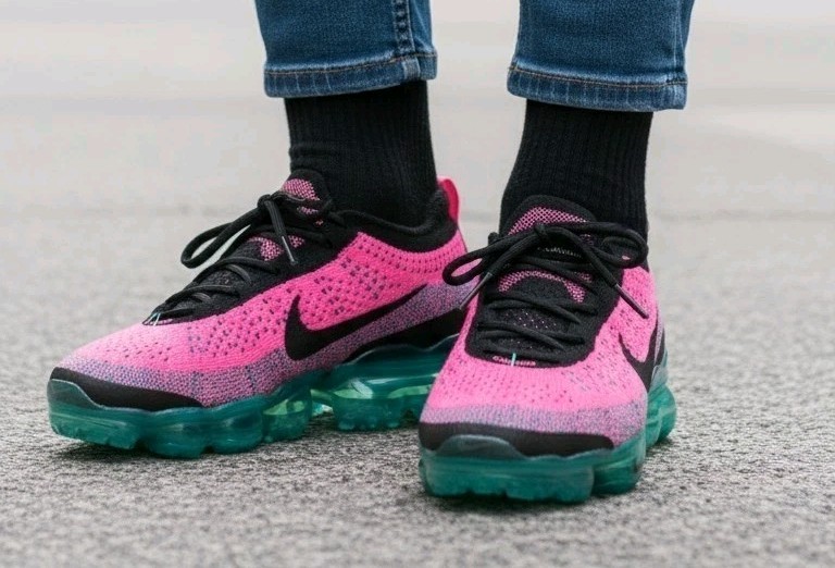 Nike Air VaporMax 2023 Flyknit ‘Miami Nights’, Size: 8, FN7182-335