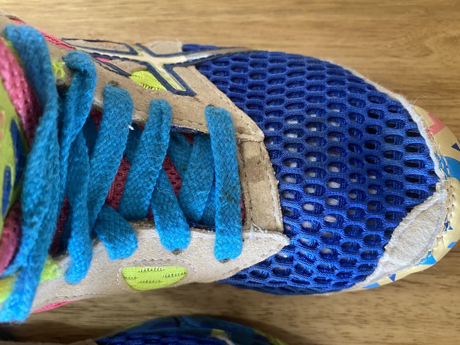 Womens Asics Gel Noosa Running Shoes / Multicoloured / Size 7 US / EUR 30