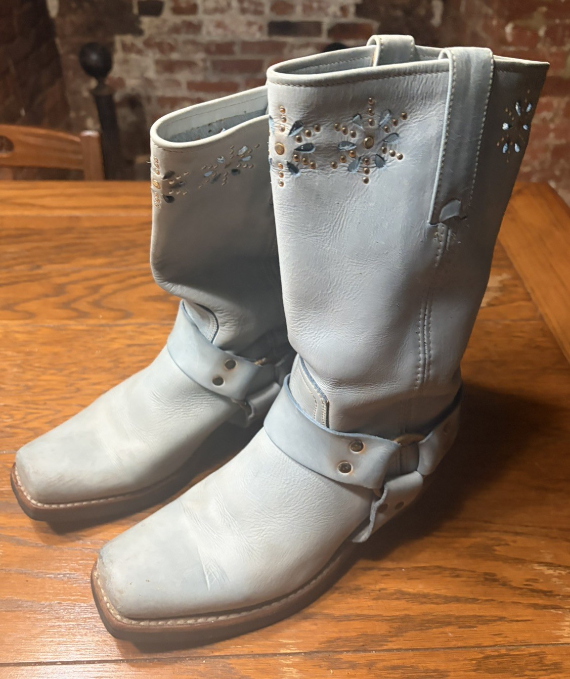 Vintage Frye Sky Blue Floral Cutout Stud Harness Boots Size 8M Classic!