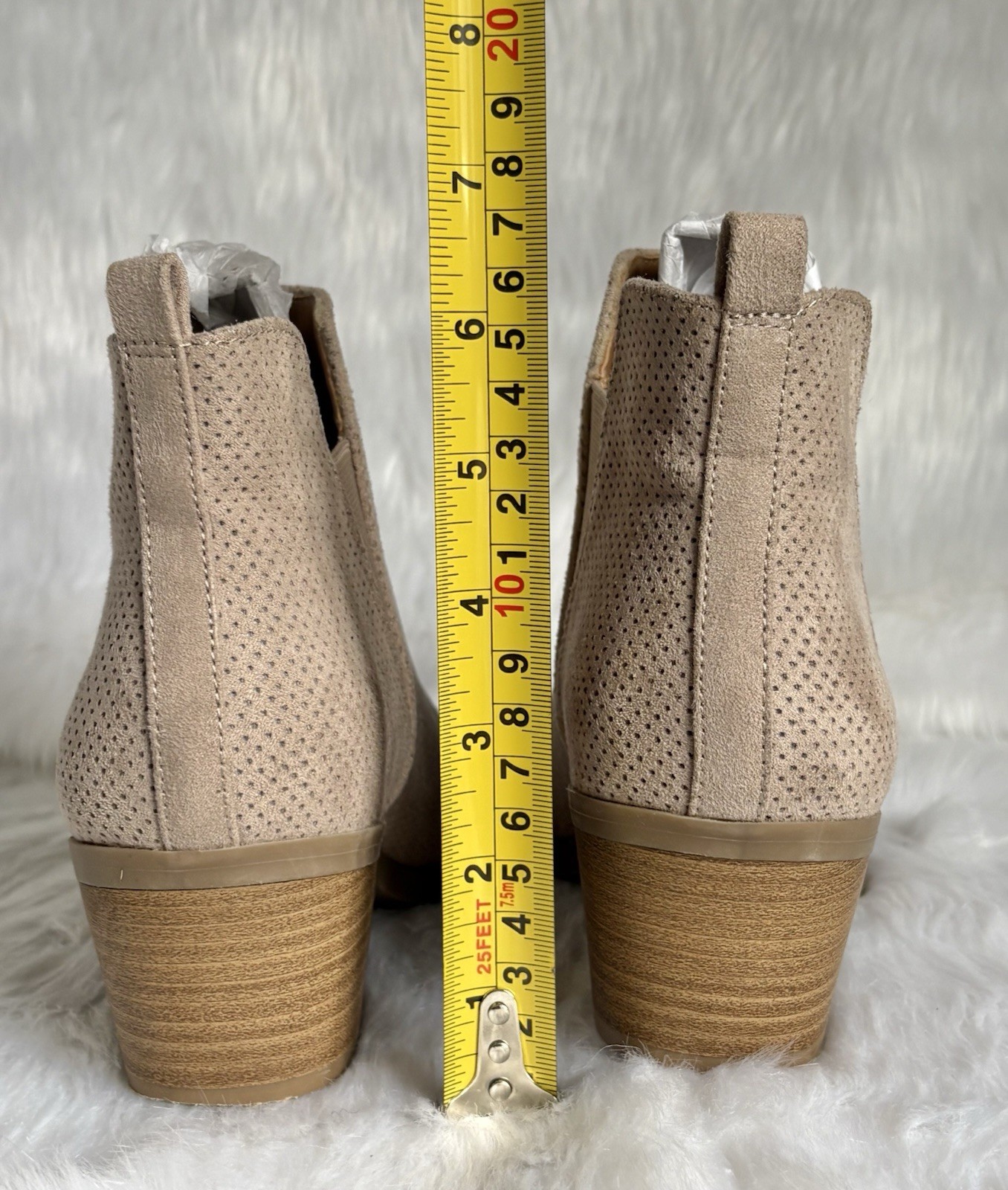 Universal Thread Women’s Vegan Micro Suede Booties Toupe Size 7 Boho Cottage