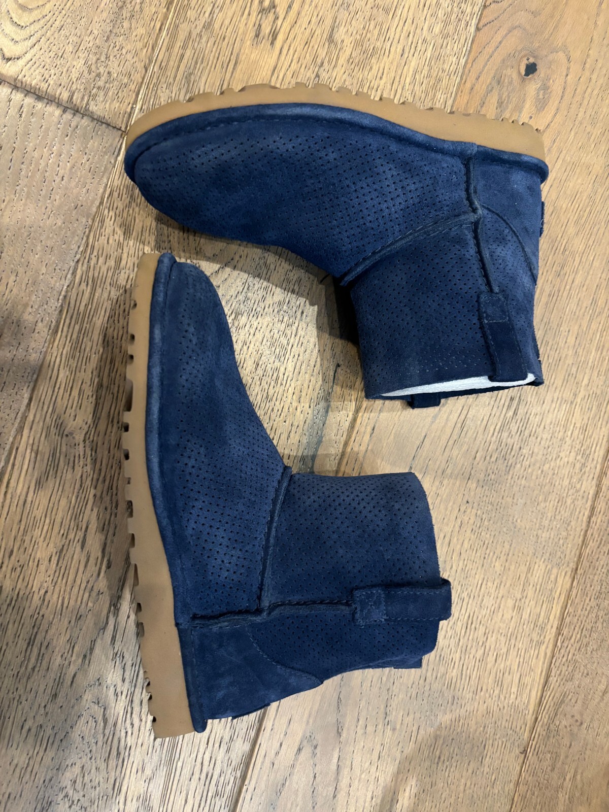UGG S/N 1016852 Blue Classic Unlined Mini Perforated Winter Ankle Boots Size 6