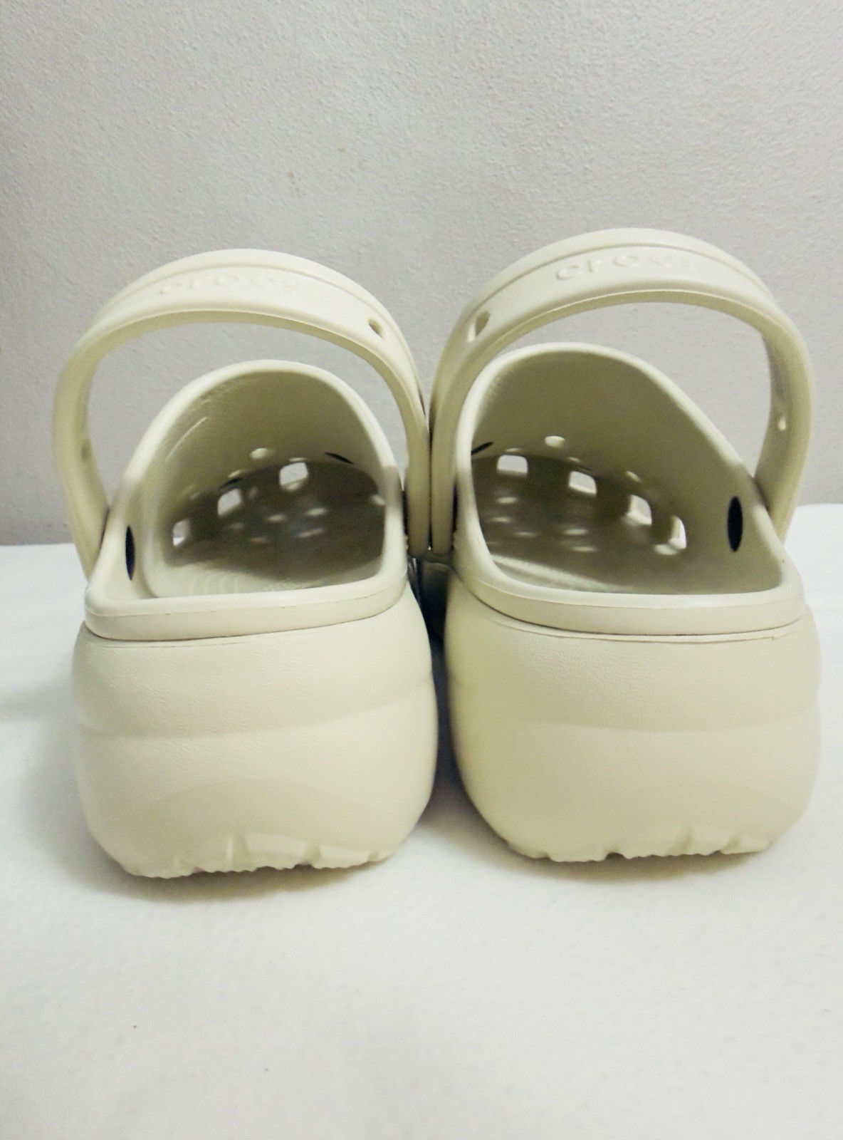 Crocs Classic Platform Clogs Bone Beige Gold Pearl Charms Women’s Size 10 NWOT